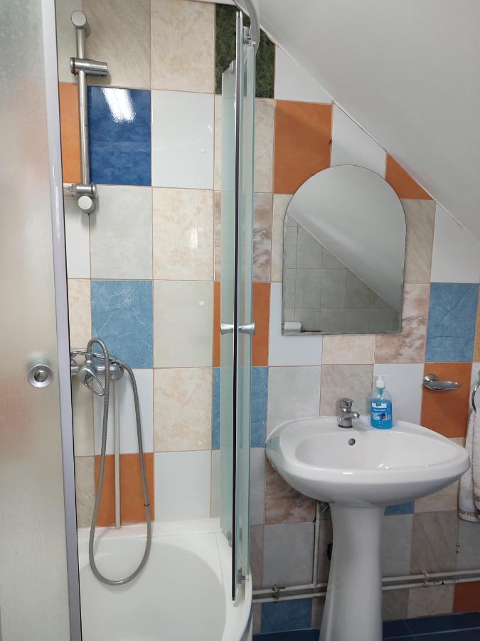 Casa Irilen Otel Mînăstirea Humorului Dış mekan fotoğraf